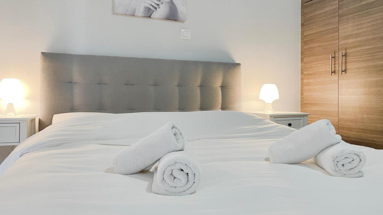 אתונה Kodrigktonos Central 77Sqm Apt In Viktoria מראה חיצוני תמונה