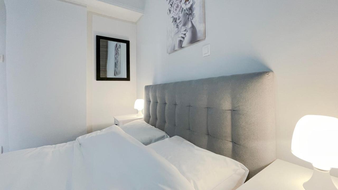 אתונה Kodrigktonos Central 77Sqm Apt In Viktoria מראה חיצוני תמונה